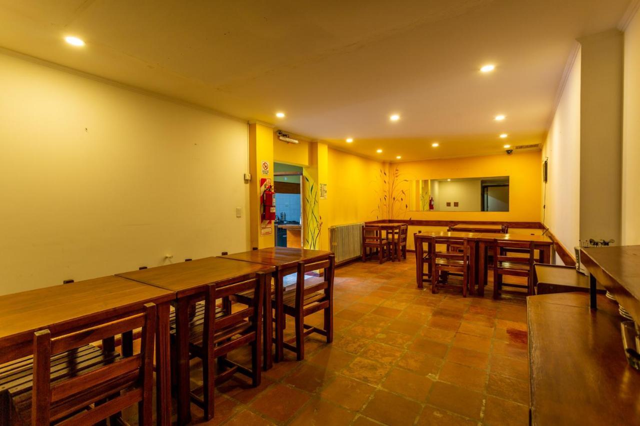 Hostel Pinto Terraza Esquel Exteriér fotografie